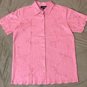 Pink button top eyelets scalloped hem Qvc Nwt